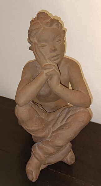 Datei:KarlsruherMajolika 6275 Halbakt LoreFriedrichGronau.jpg