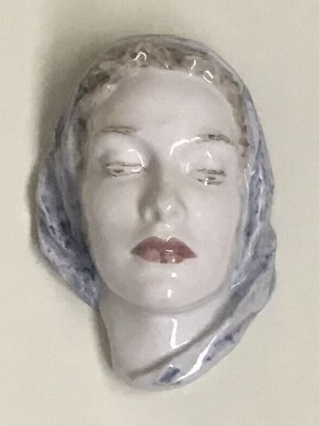 Datei:Rosenthal Maske 5078 LoreFriedrichGronau.jpg