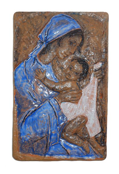 Datei:7389 KarlsruherMajolika Reliefplatte MutterKind.jpg