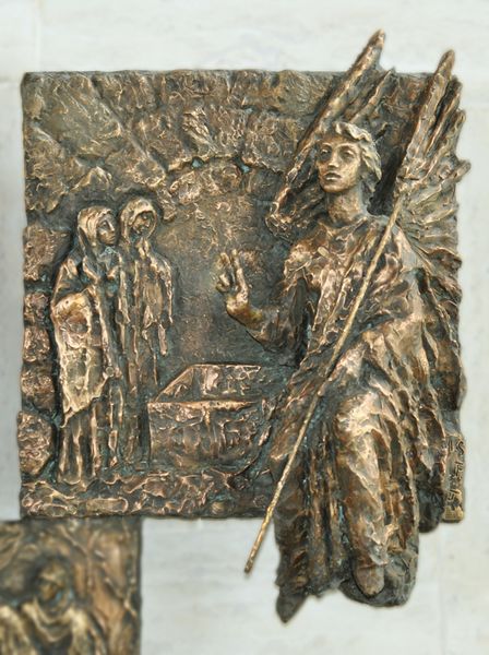 Datei:Detail Engel Auferstehung Passionsszene LFG.jpg